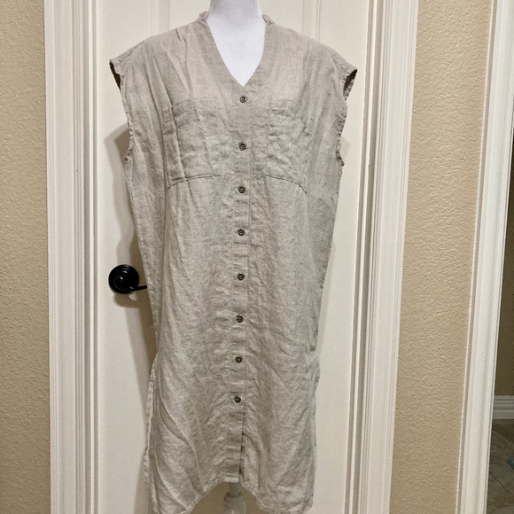 The Shanty Corp Linen Shift Button Dress - Picture 2 of 10